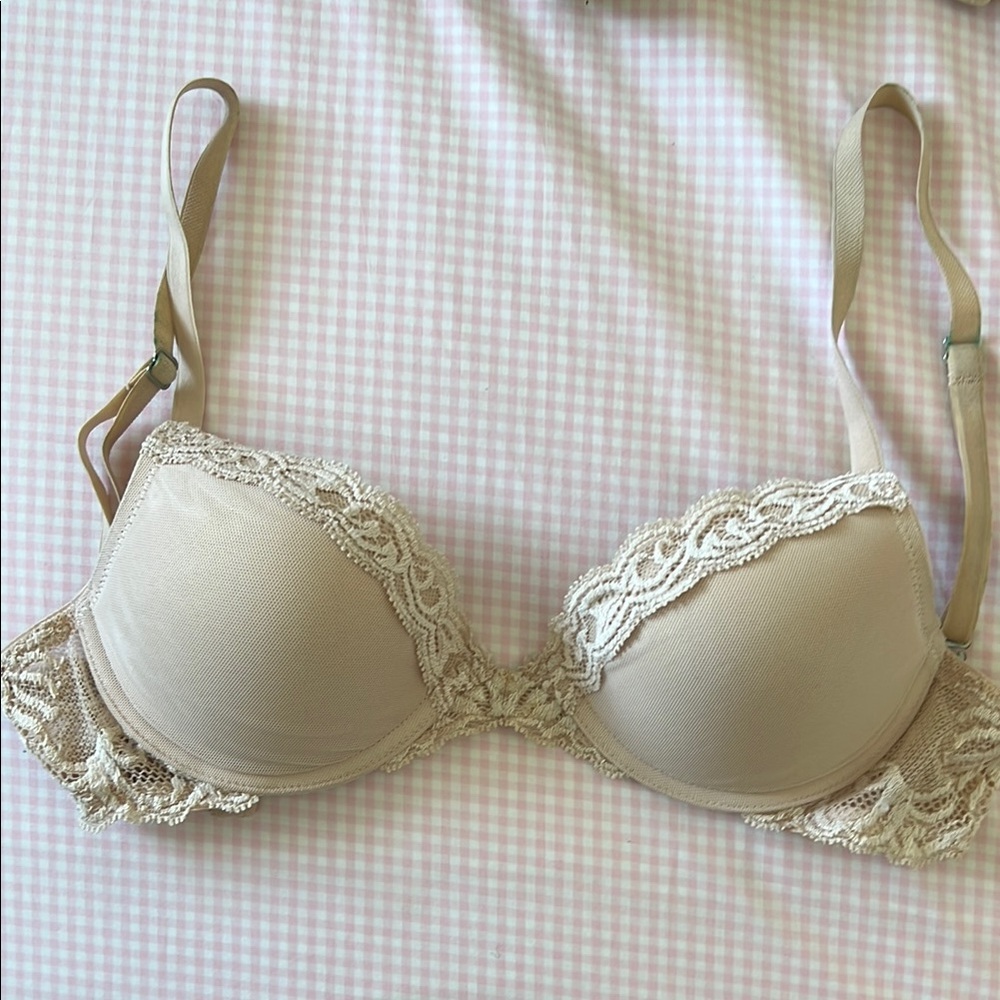 Natori Lace Accented Cream Bra